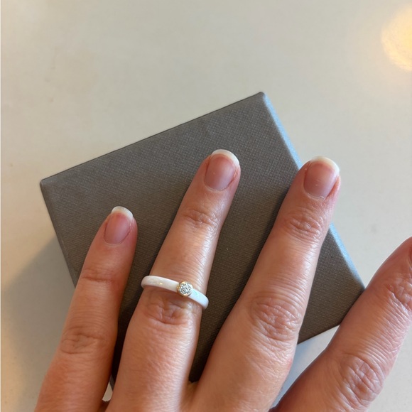 Ceramic Ring with 14K Solid Gold & Diamonds - Size 6 - Picture 4 of 4